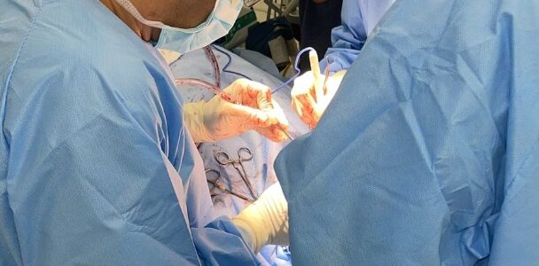 Paciente com câncer recebe prótese customizada em uma cirurgia realizada na Rede D’or
